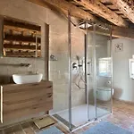 Apartment Luka *