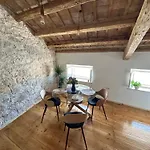 Apartment Luka *