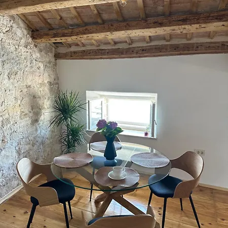Apartment Luka